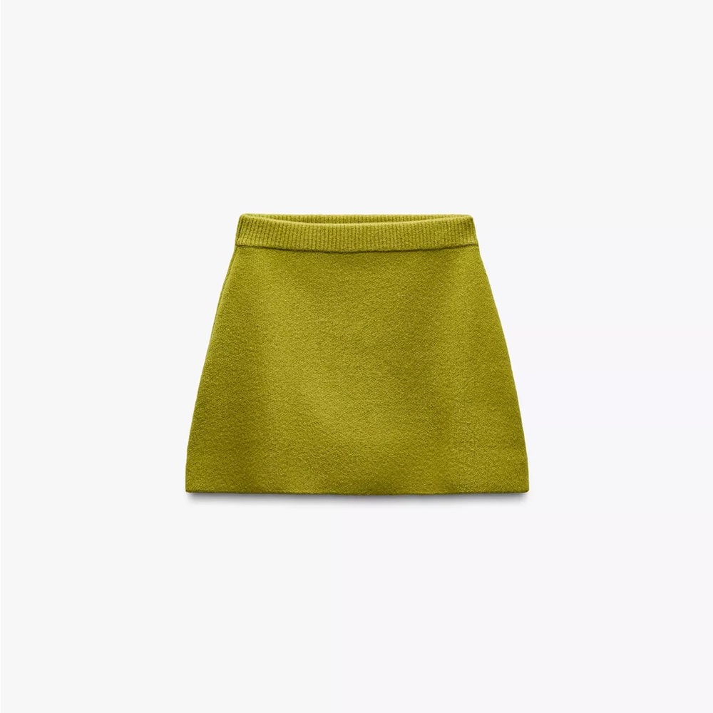 Zara Set - Light Green Wool Blend Basic Knit Sweater & Mini Skirt - Picture 16 of 17